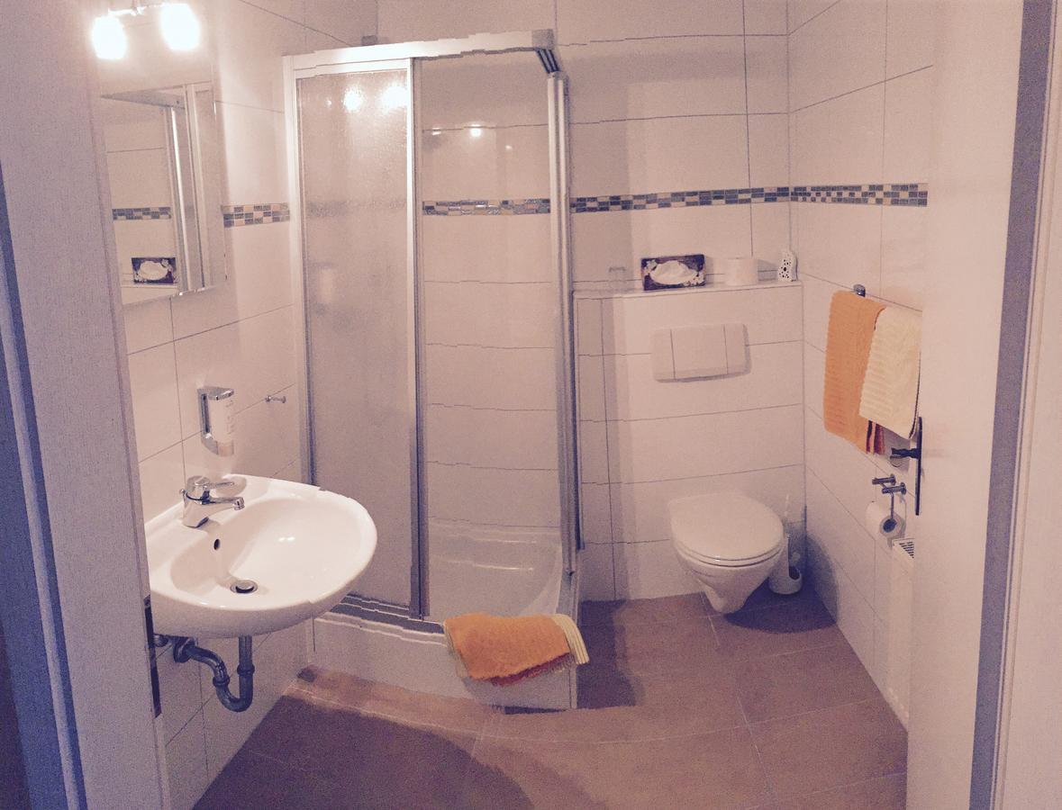 Alt Wehlheiden Hotel Касел Екстериор снимка