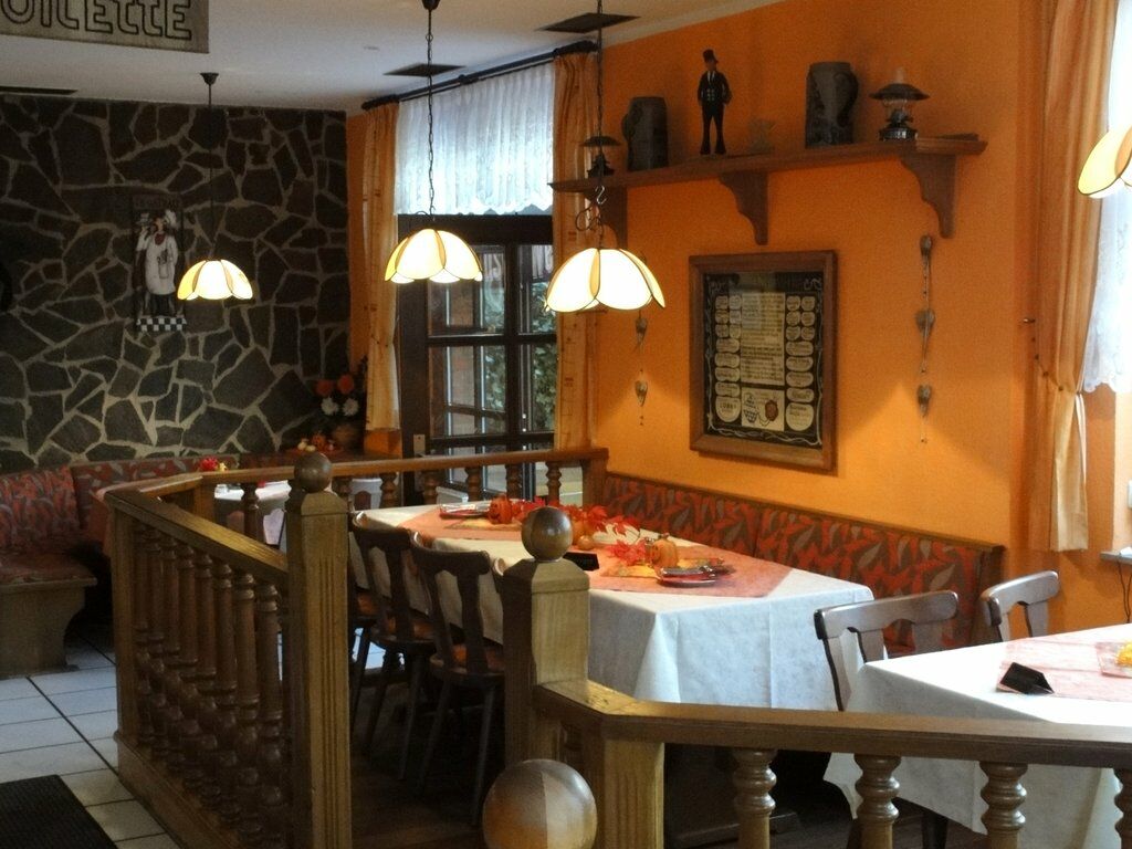 Alt Wehlheiden Hotel Касел Екстериор снимка